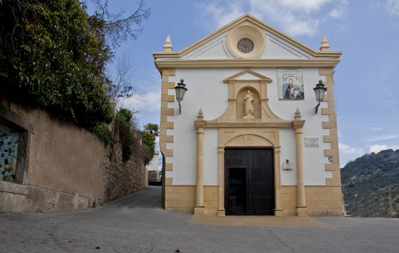 entrada iglesia santa lucia frailes geydes